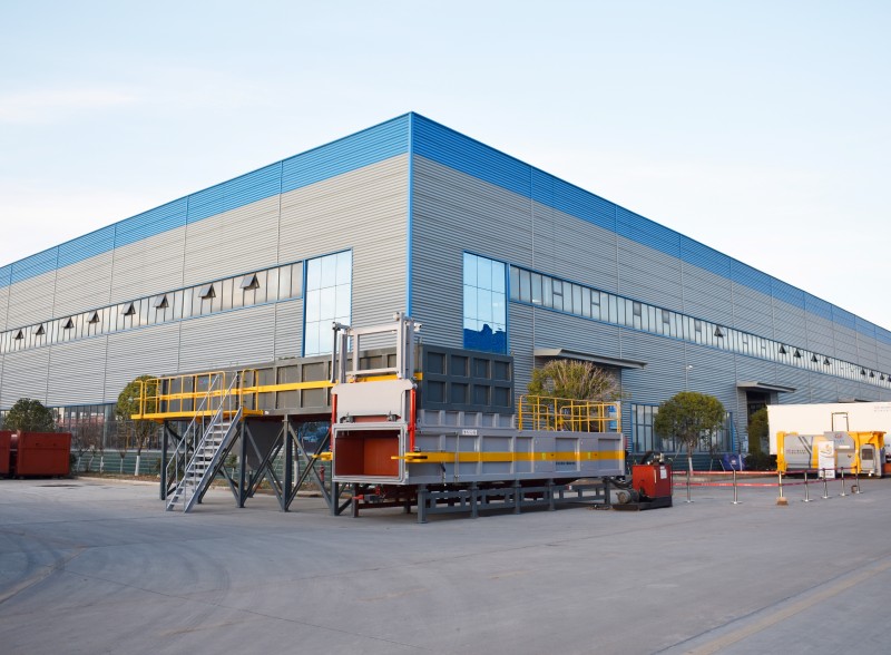 �д���ˮƽֱѹʽ����