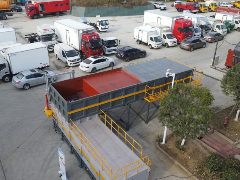 �д���ˮƽֱѹʽ����